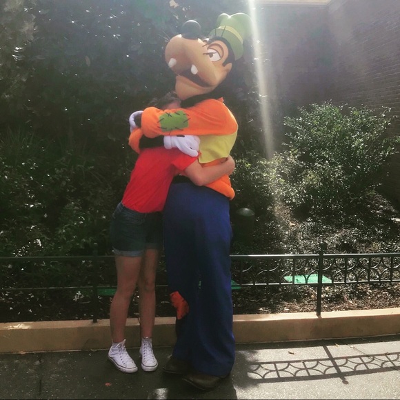 Meet your Posher, Savannah - Picture 2 of 3